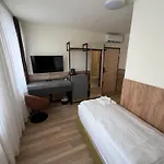 Turm 24h Self Check In By H&h 2* Linz