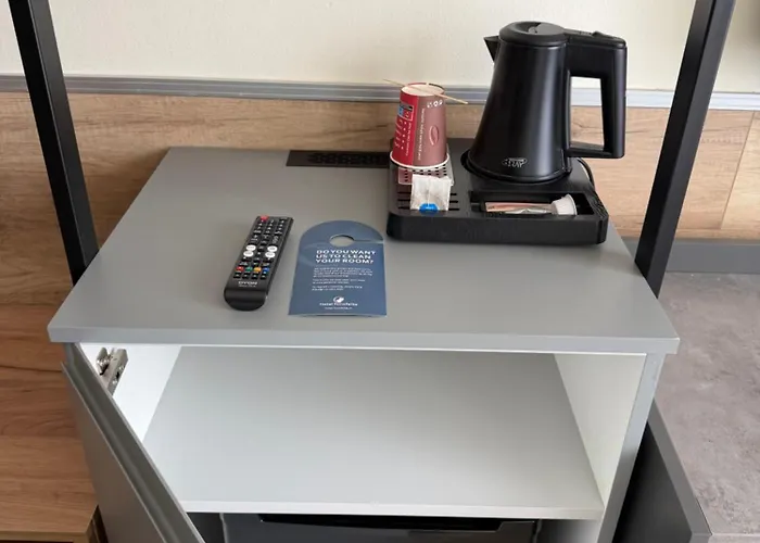 Turm 24h Self Check In By H&h 2* Linz