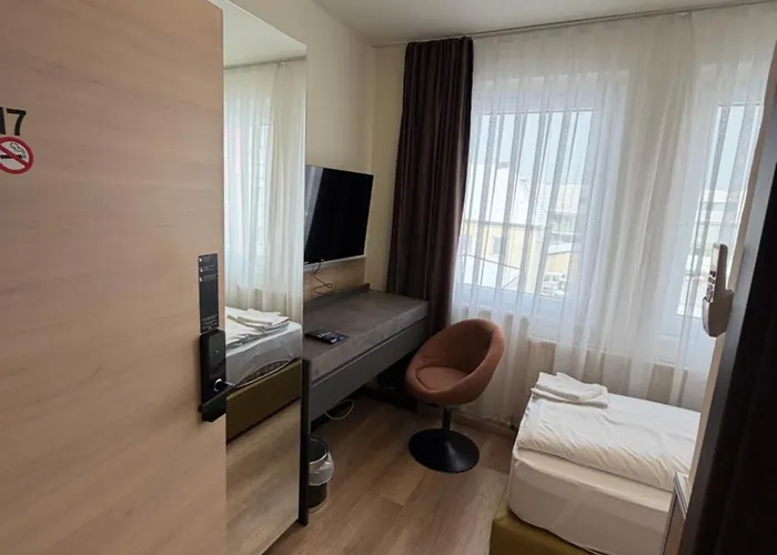 Otel Turm 24h Self Check In By H&h