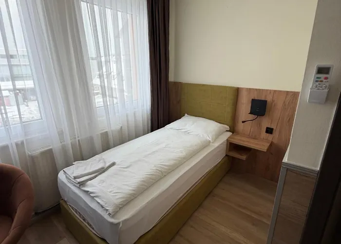 Turm 24h Self Check In By H&h Hotel 2*