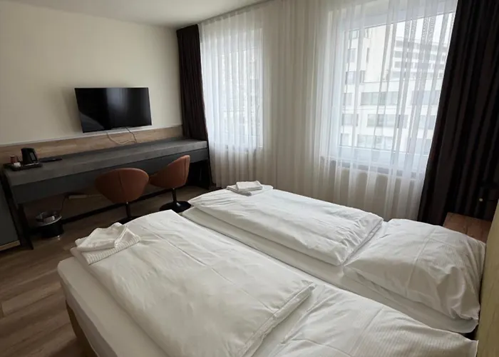 Turm 24h Self Check In By H&h Otel 2*