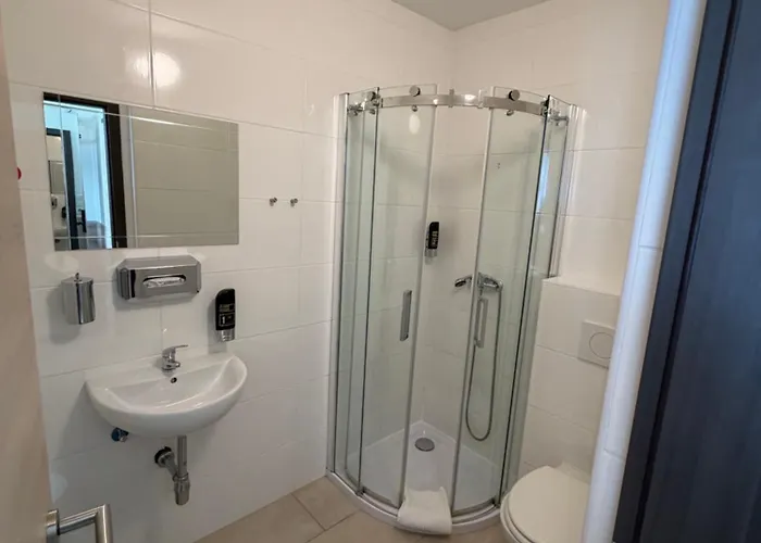 Turm 24h Self Check In By H&h Otel Linz