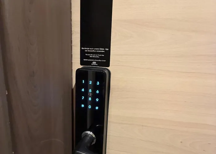 فندق Turm 24h Self Check In By H&h لينتز